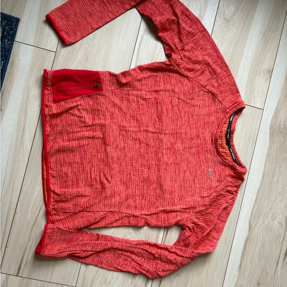 Nike Running Dri-FIT Long Sleeve Top M Coral Thumb Holes Reflective Zip Pocket - Picture 6 of 7